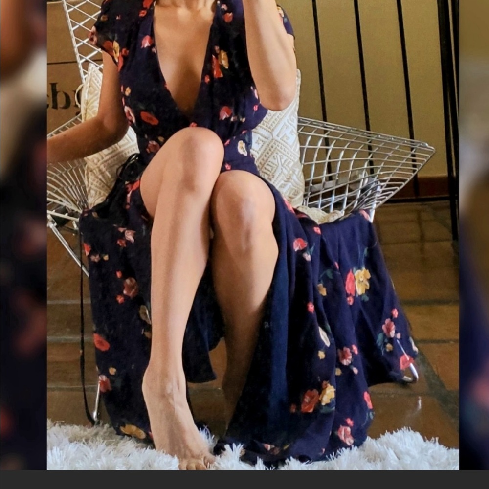 Reformation xs sexy wrap dress